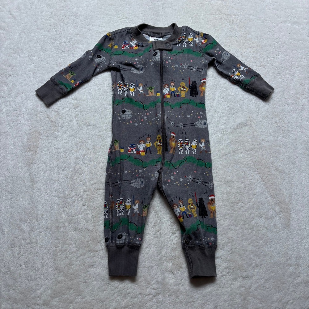 Hanna Andersson x Star Wars Baby Footsies Size 3-6 Months Christmas Gray Onesie